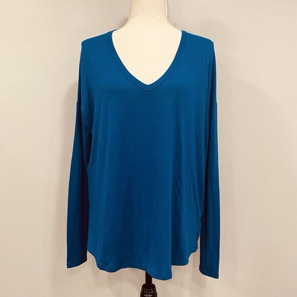 ATHLETA Womens M Teal Blue Cloudlight Relaxed V-Neck T-Shirt Stretch Athleisure - Picture 1 of 16